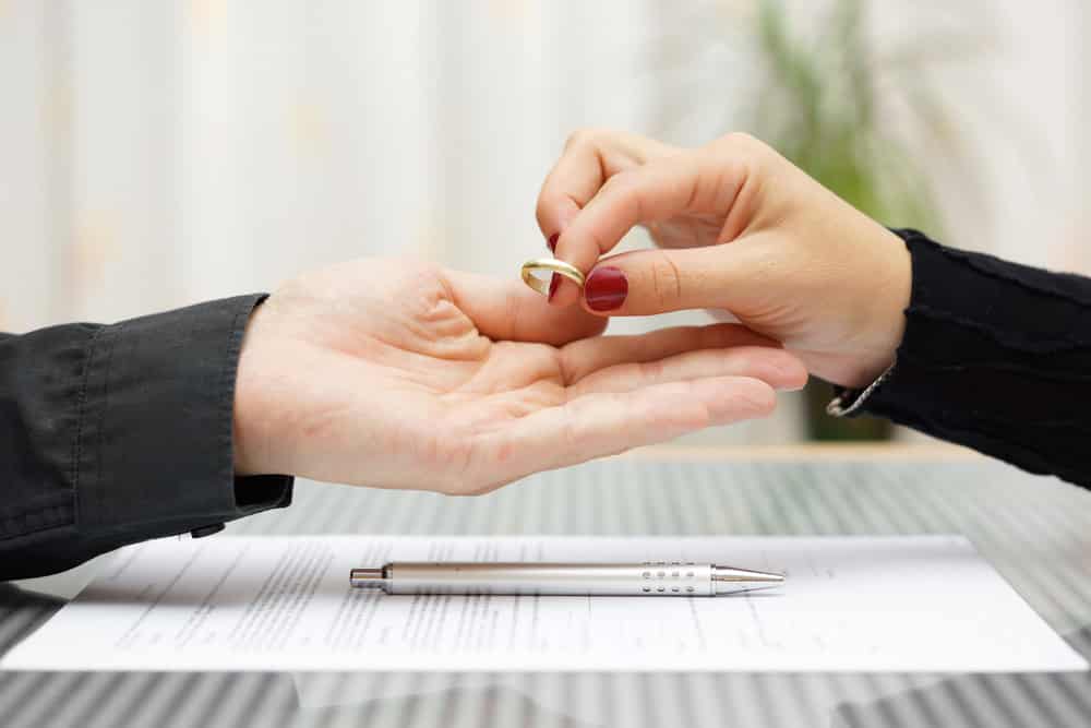 Divorcio exprés y divorcio contencioso, diferencias.